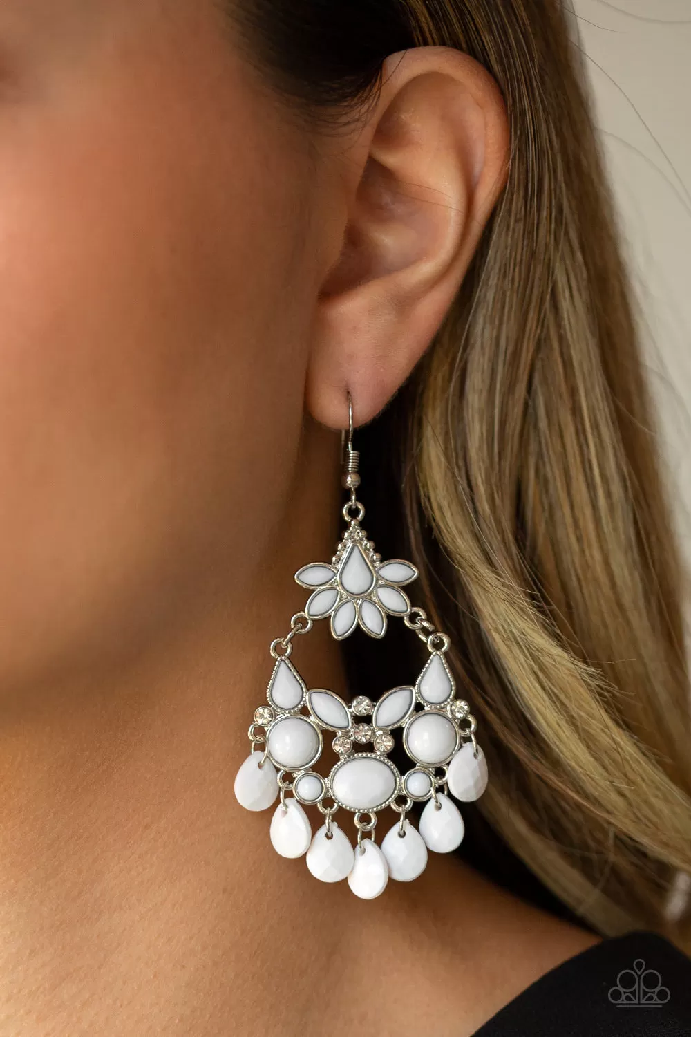 Garden Dream - White Paparazzi Earring