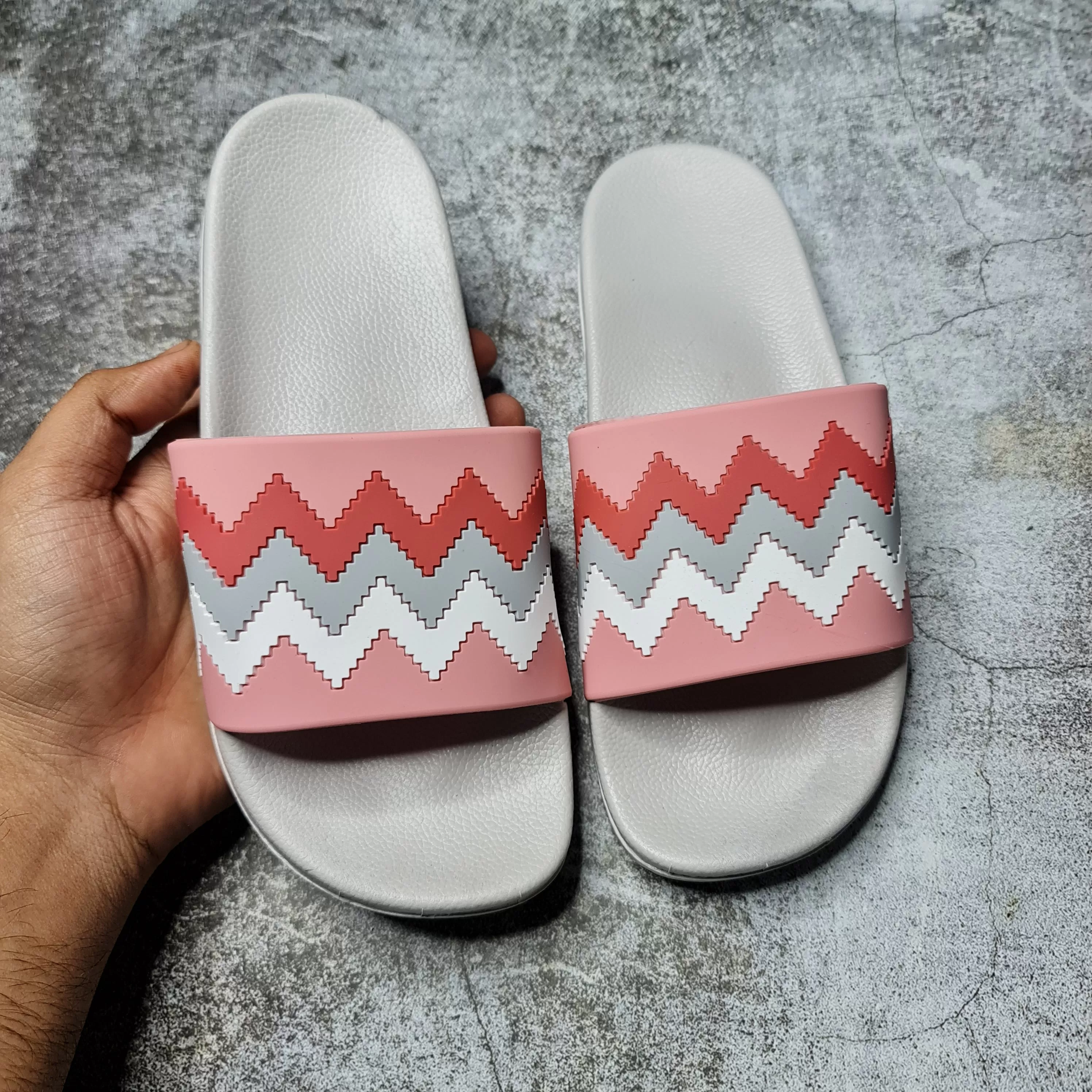 Pattern Casual Slides