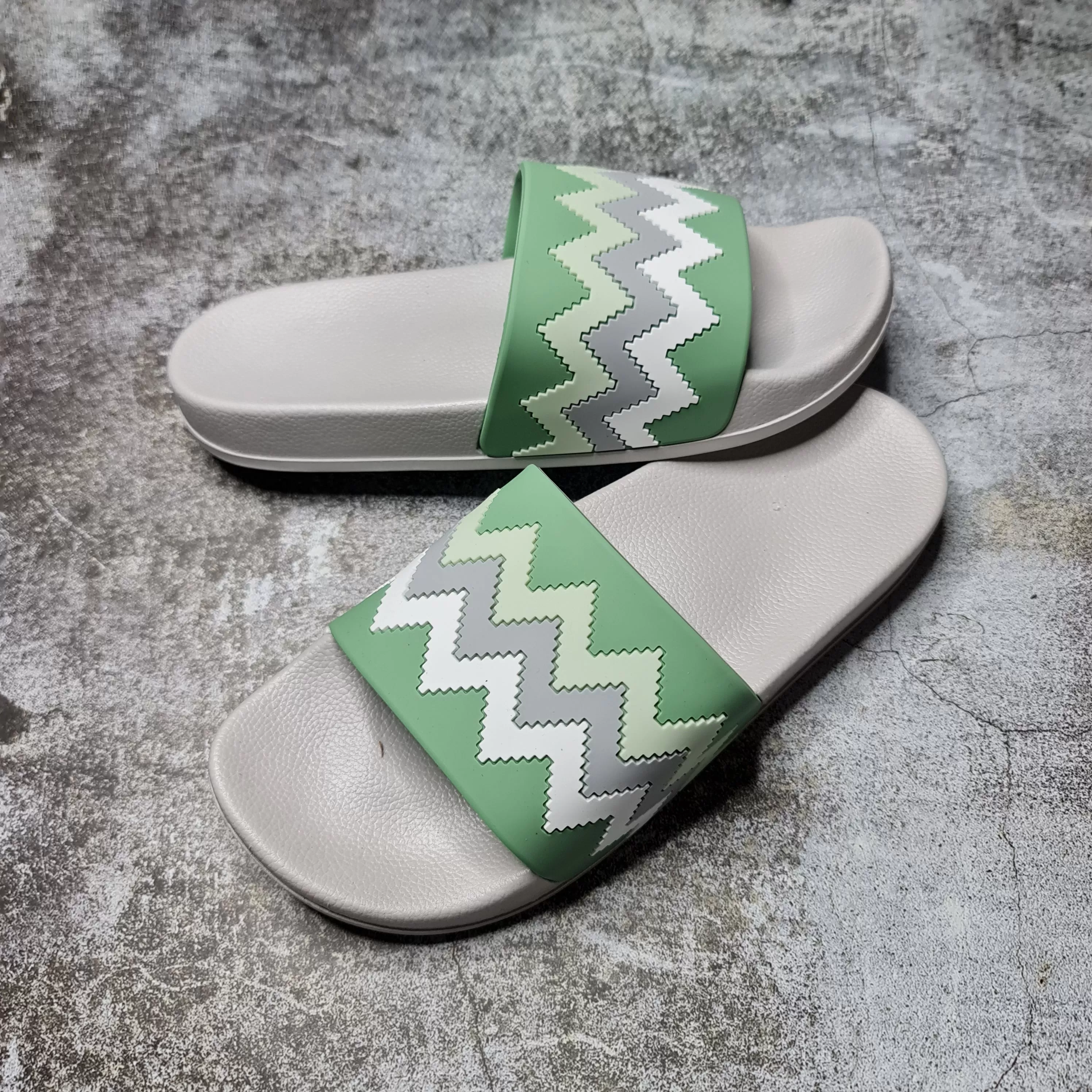 Pattern Casual Slides