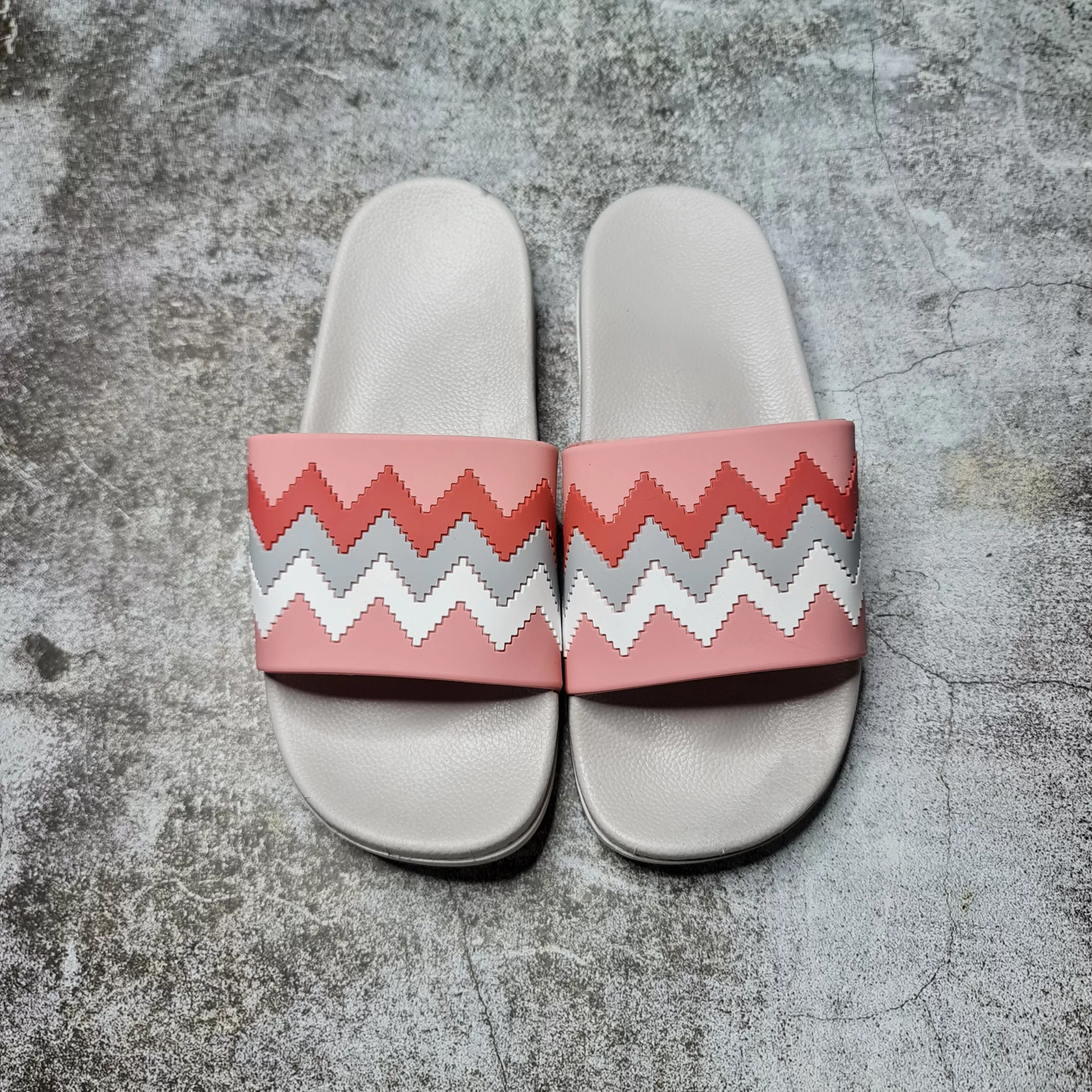 Pattern Casual Slides