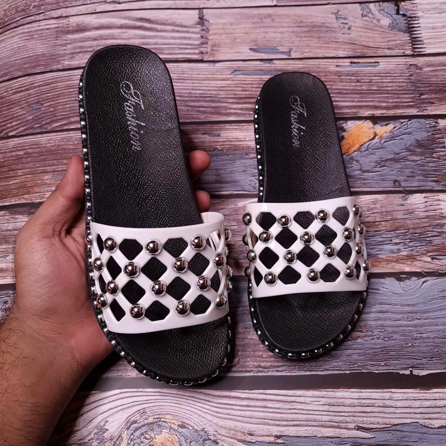 Studs Casual Slides